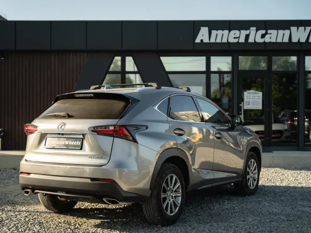 Lexus NX - фото 5