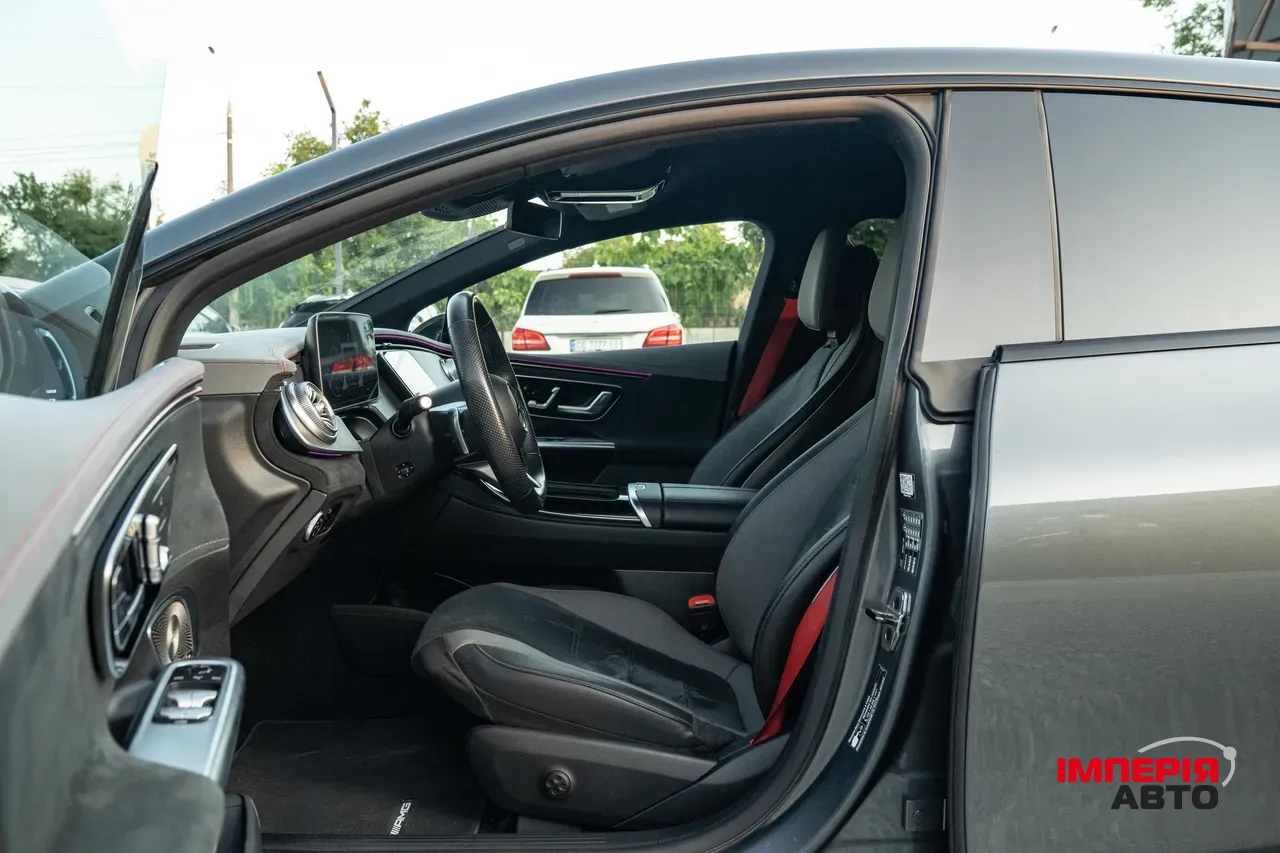 Mercedes-Benz EQE - фото 30