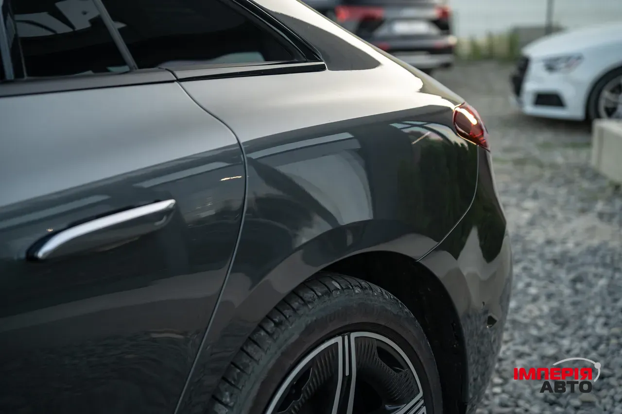 Mercedes-Benz EQE - фото 24