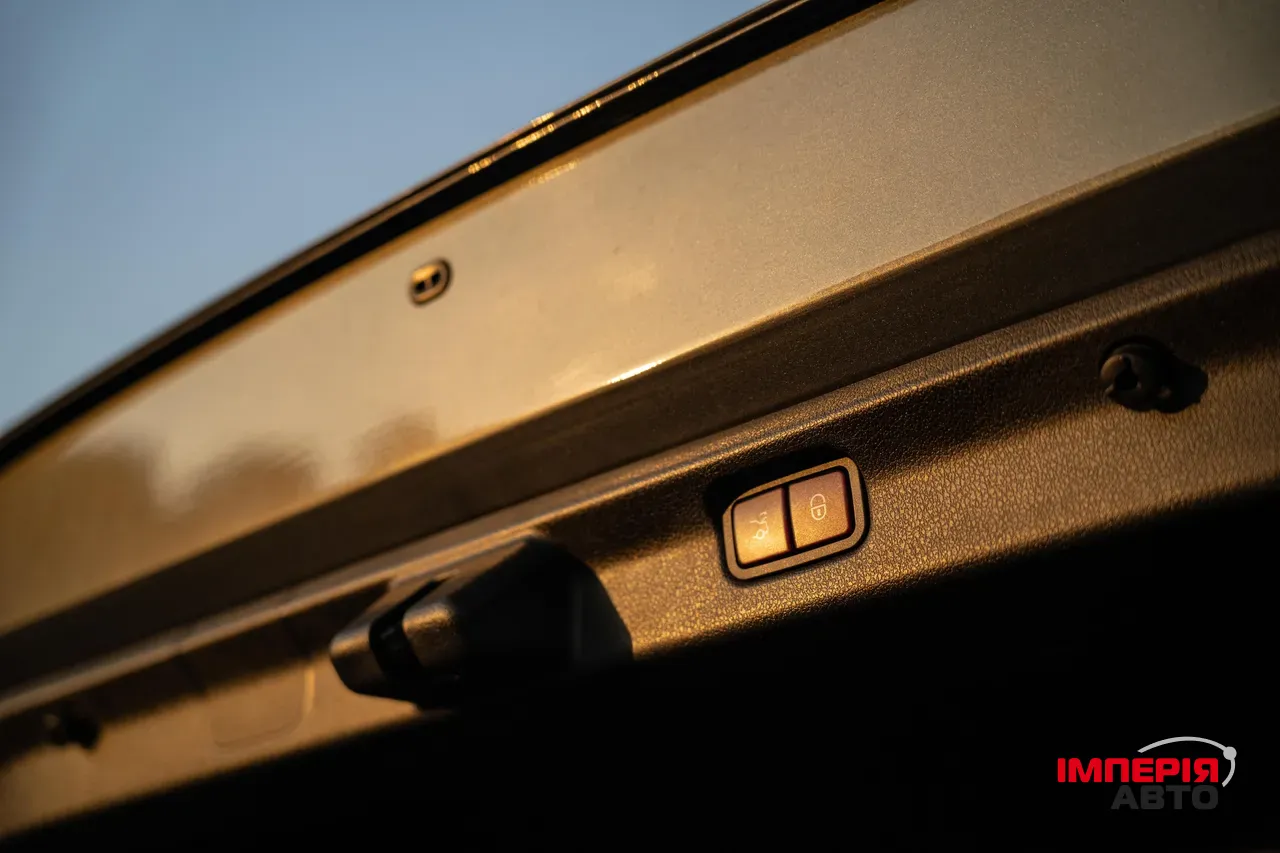 Mercedes-Benz EQE - фото 61