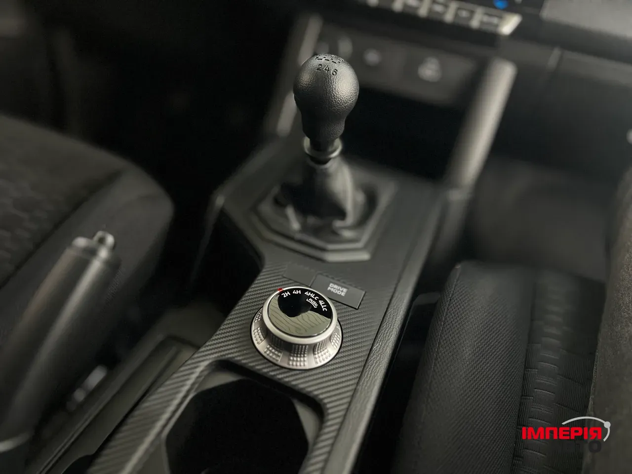 Mitsubishi L200 - фото 15