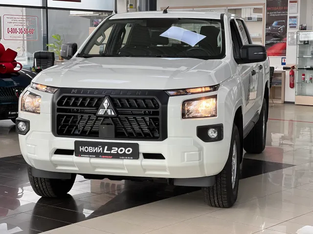 Mitsubishi L200 - фото 1
