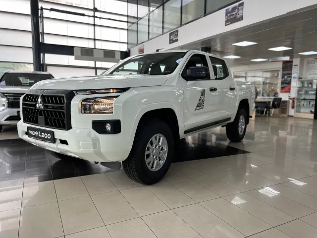 Mitsubishi L200 - фото 4