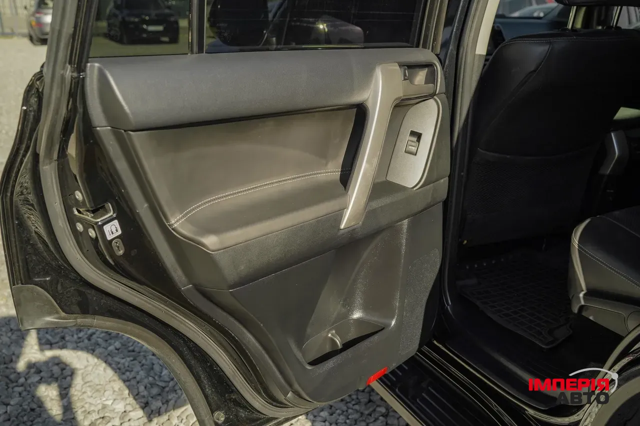 Toyota Land Cruiser Prado - фото 42