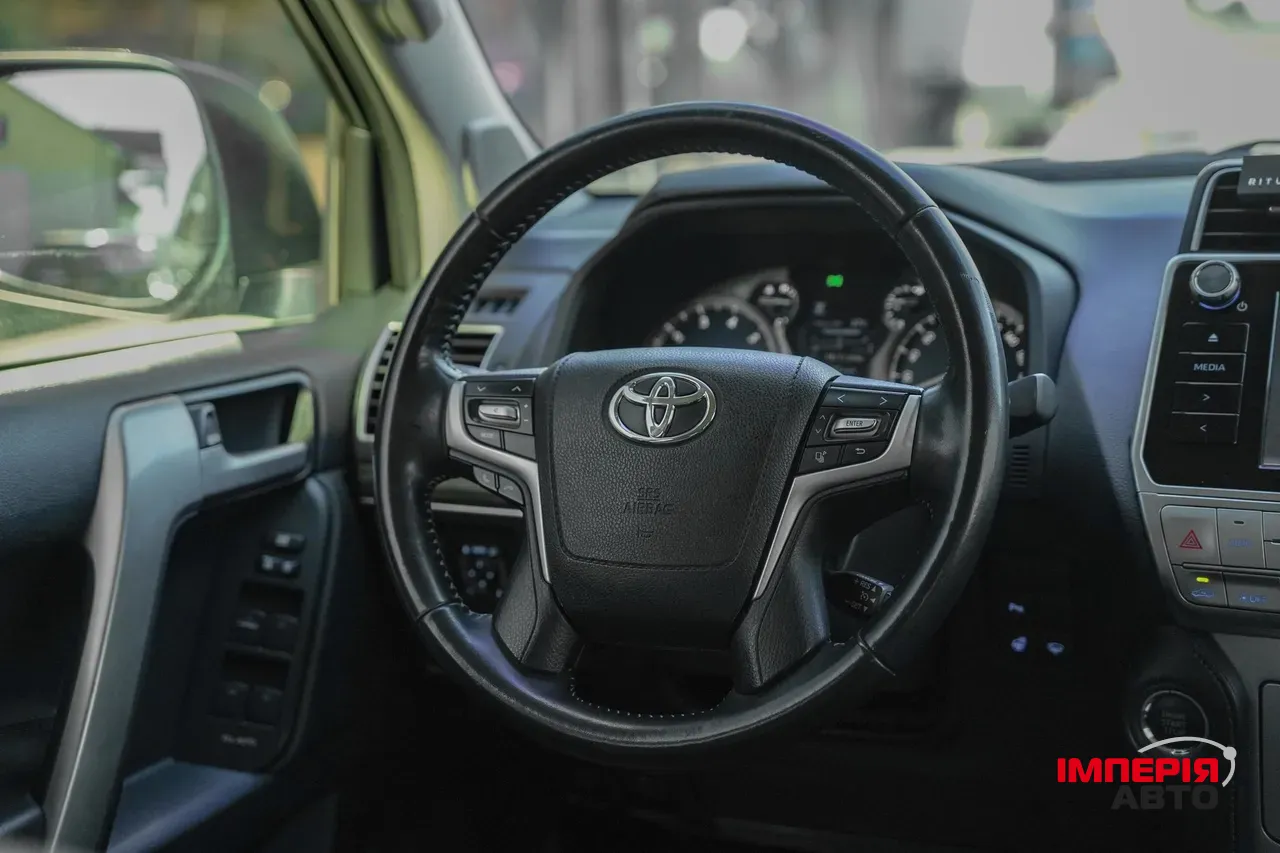 Toyota Land Cruiser Prado - фото 25