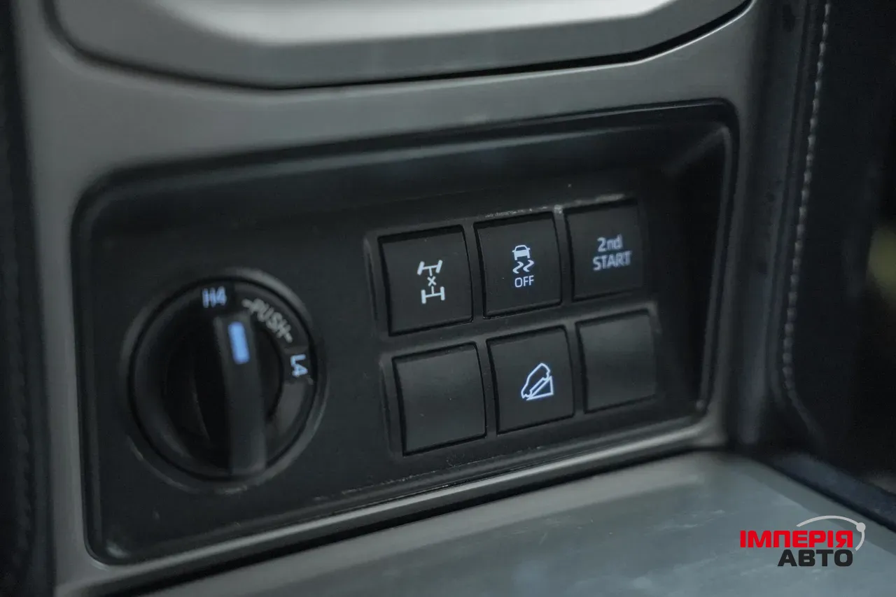 Toyota Land Cruiser Prado - фото 32