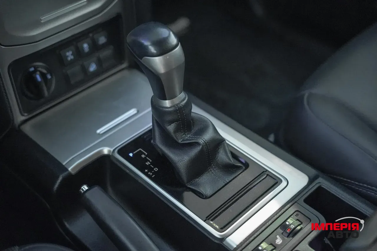 Toyota Land Cruiser Prado - фото 33