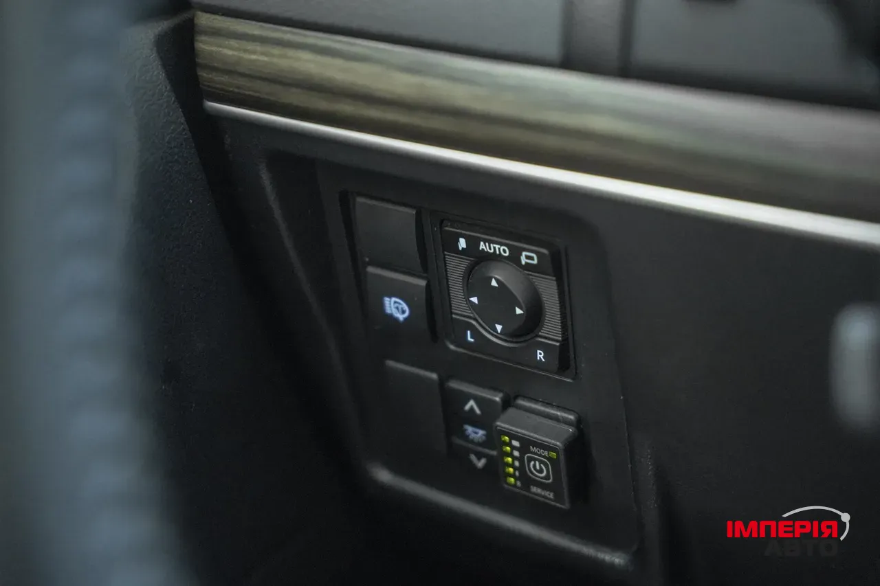 Toyota Land Cruiser Prado - фото 21