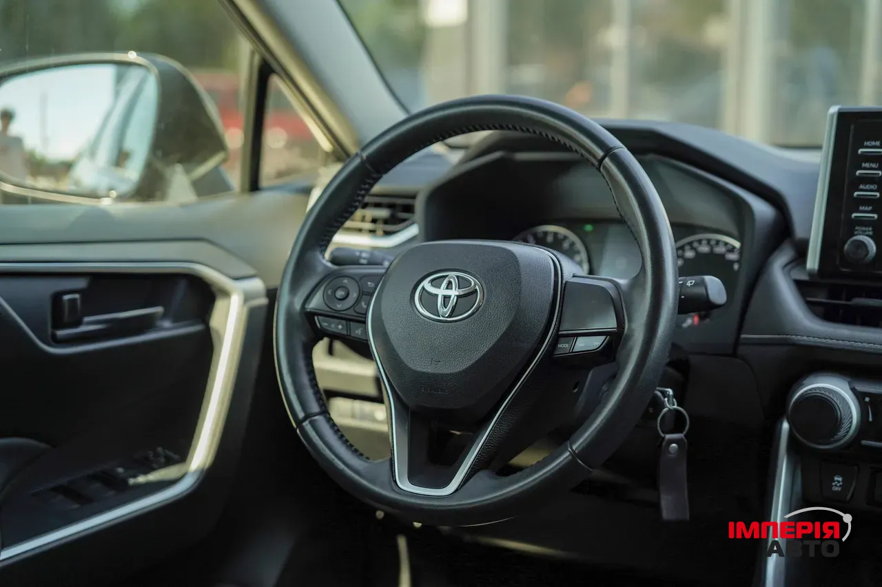 Toyota RAV4 - фото 20
