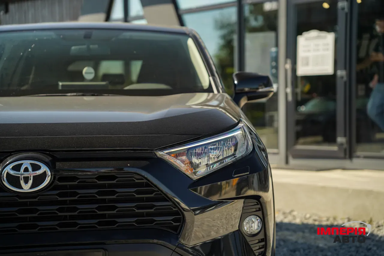 Toyota RAV4 - фото 11