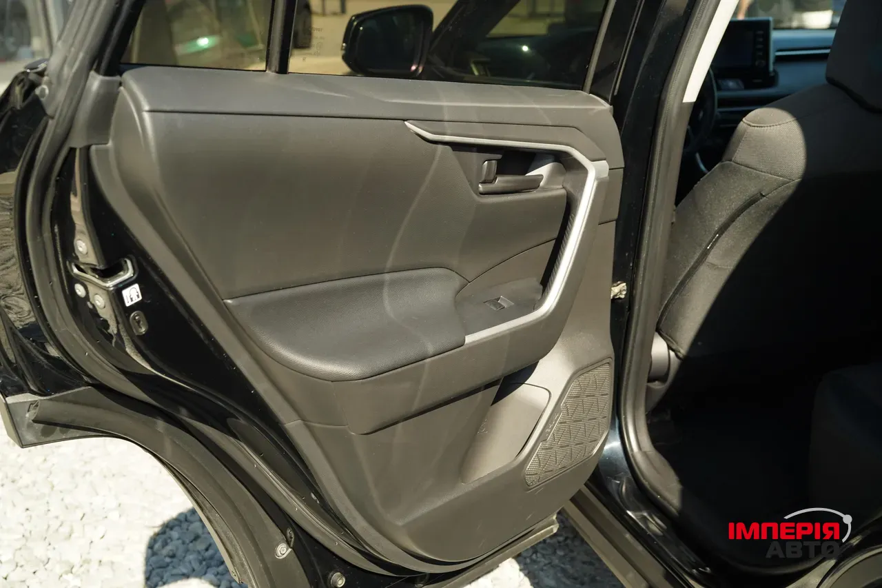 Toyota RAV4 - фото 34