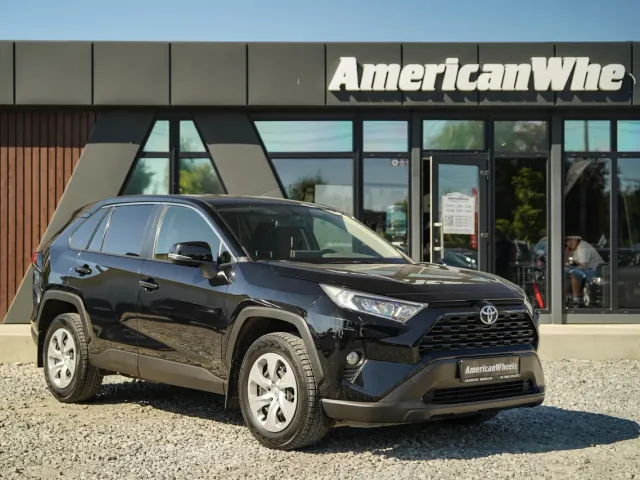 Toyota RAV4 - фото 3