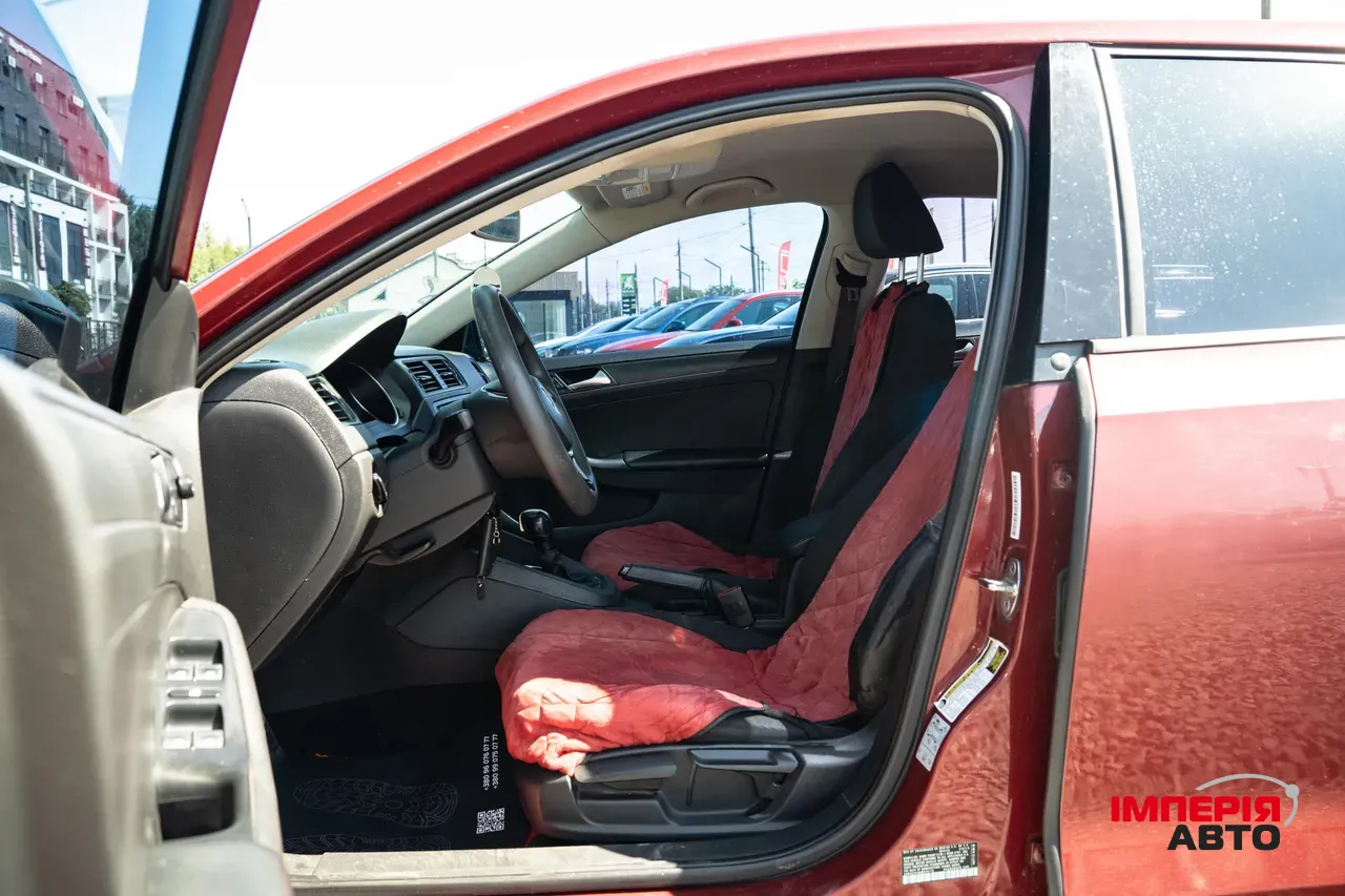 Volkswagen Jetta - фото 11