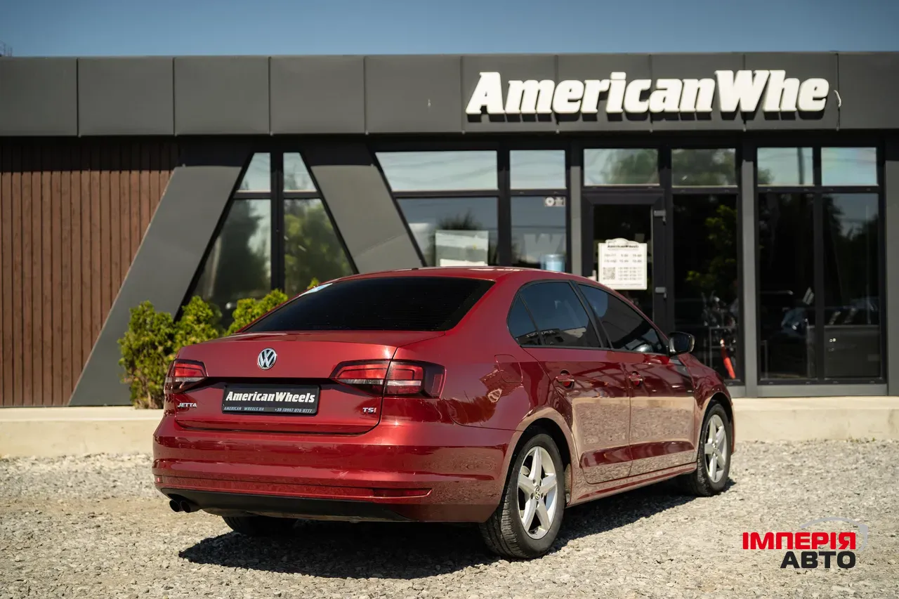 Volkswagen Jetta - фото 5