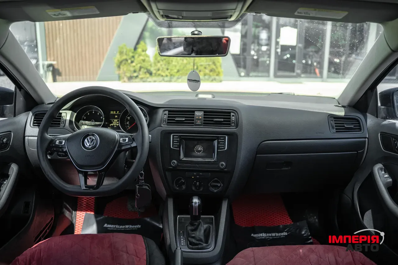 Volkswagen Jetta - фото 16