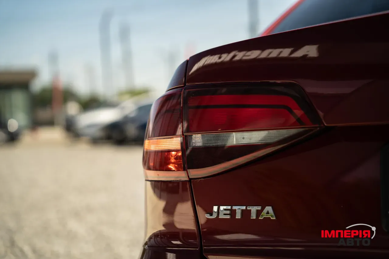 Volkswagen Jetta - фото 7