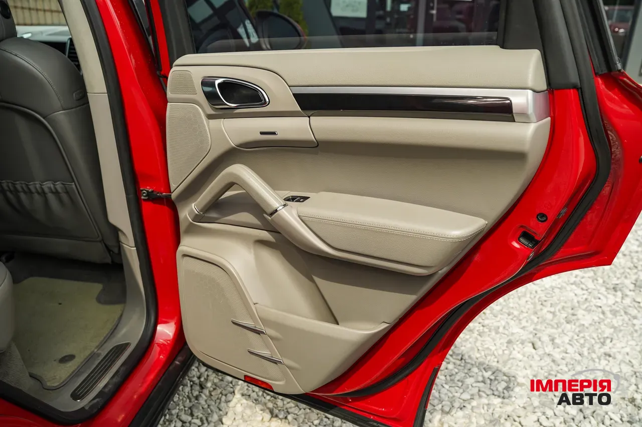 Porsche Cayenne - фото 39