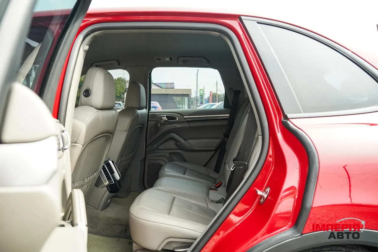 Porsche Cayenne - фото 33