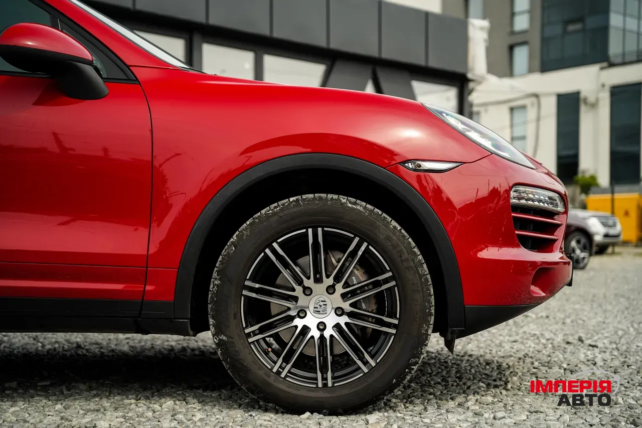 Porsche Cayenne - фото 14