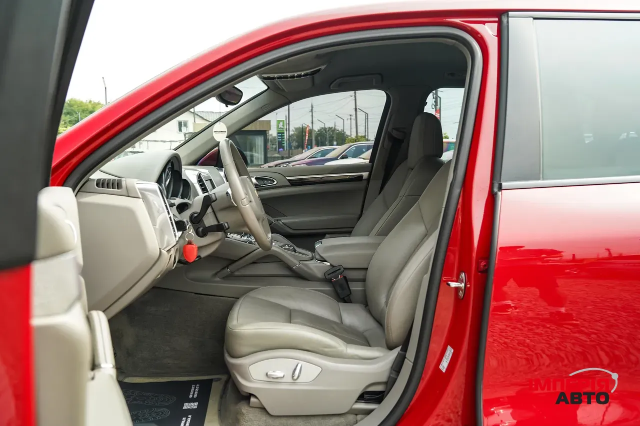 Porsche Cayenne - фото 15