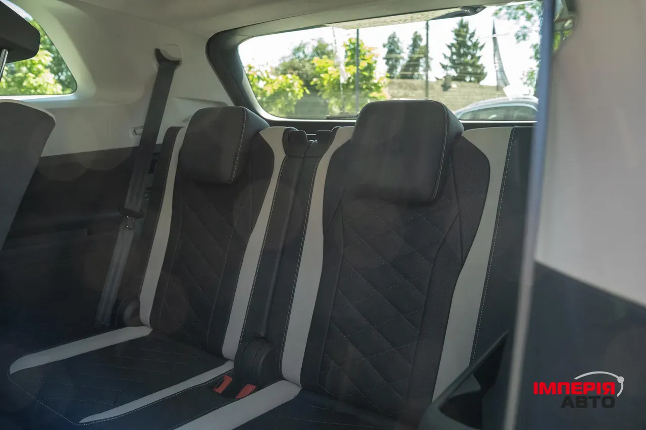 Volkswagen ID.6 - фото 38