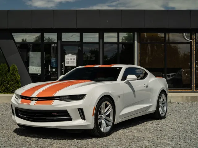 Chevrolet Camaro - фото 1