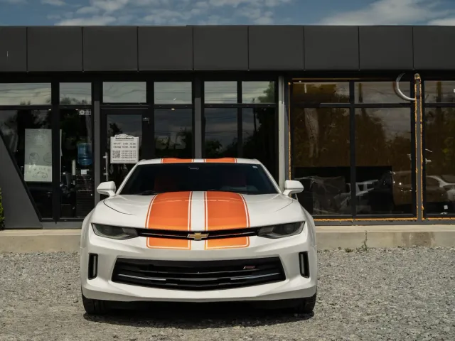 Chevrolet Camaro - фото 2