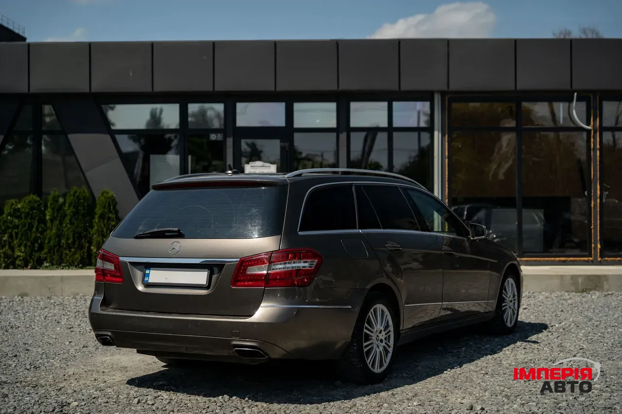 Mercedes-Benz E-Класс - фото 5