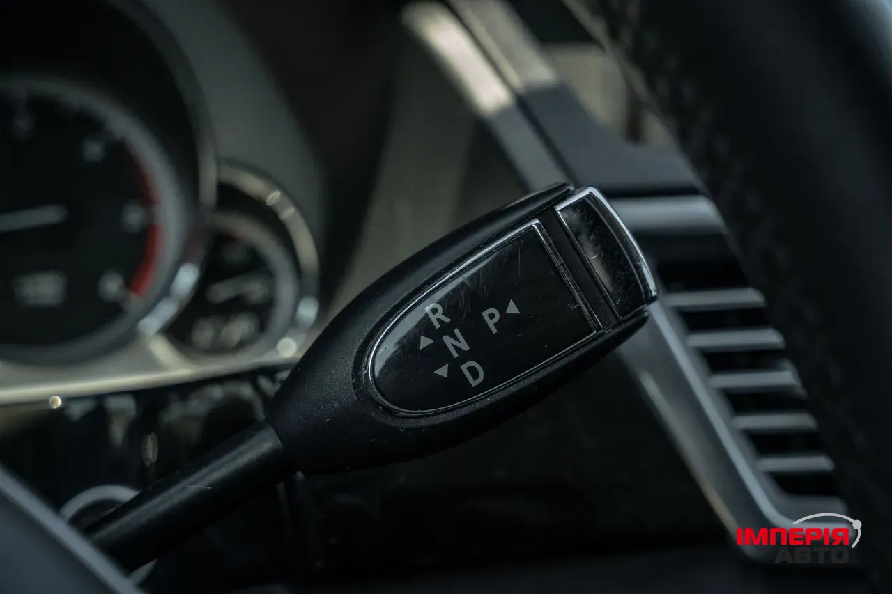 Mercedes-Benz E-Класс - фото 31