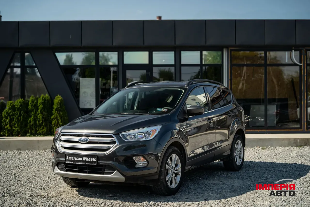 Ford Escape - фото 1