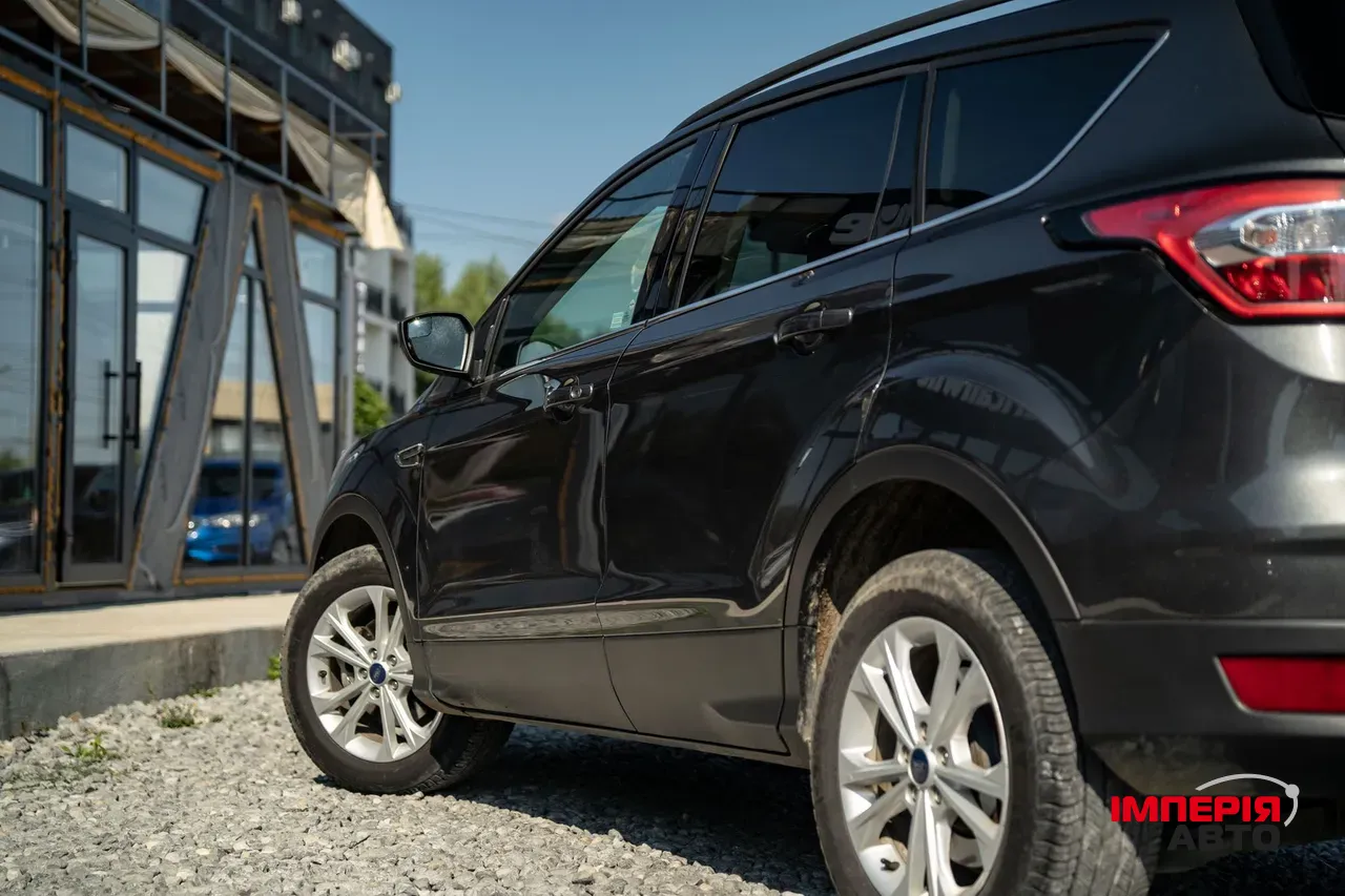Ford Escape - фото 8