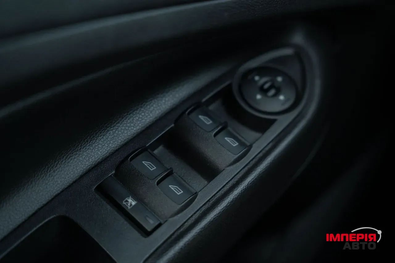 Ford Escape - фото 25