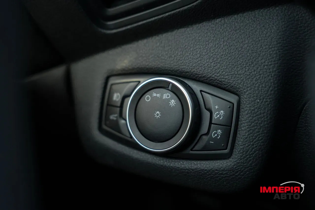 Ford Escape - фото 26