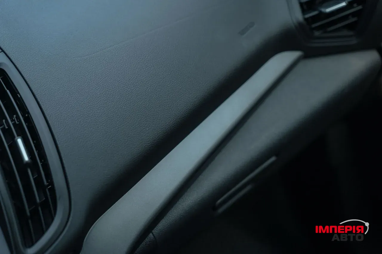 Ford Escape - фото 37