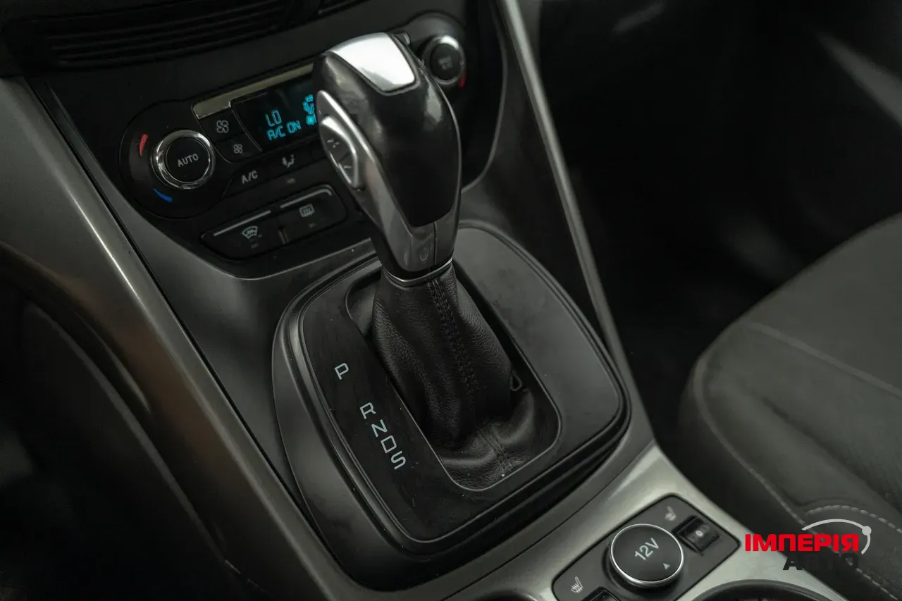 Ford Kuga - фото 30