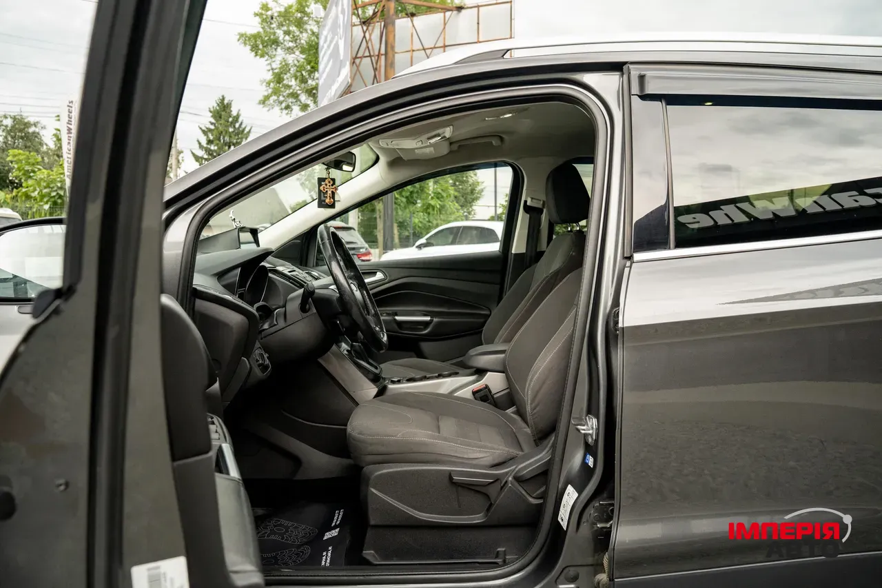 Ford Kuga - фото 15