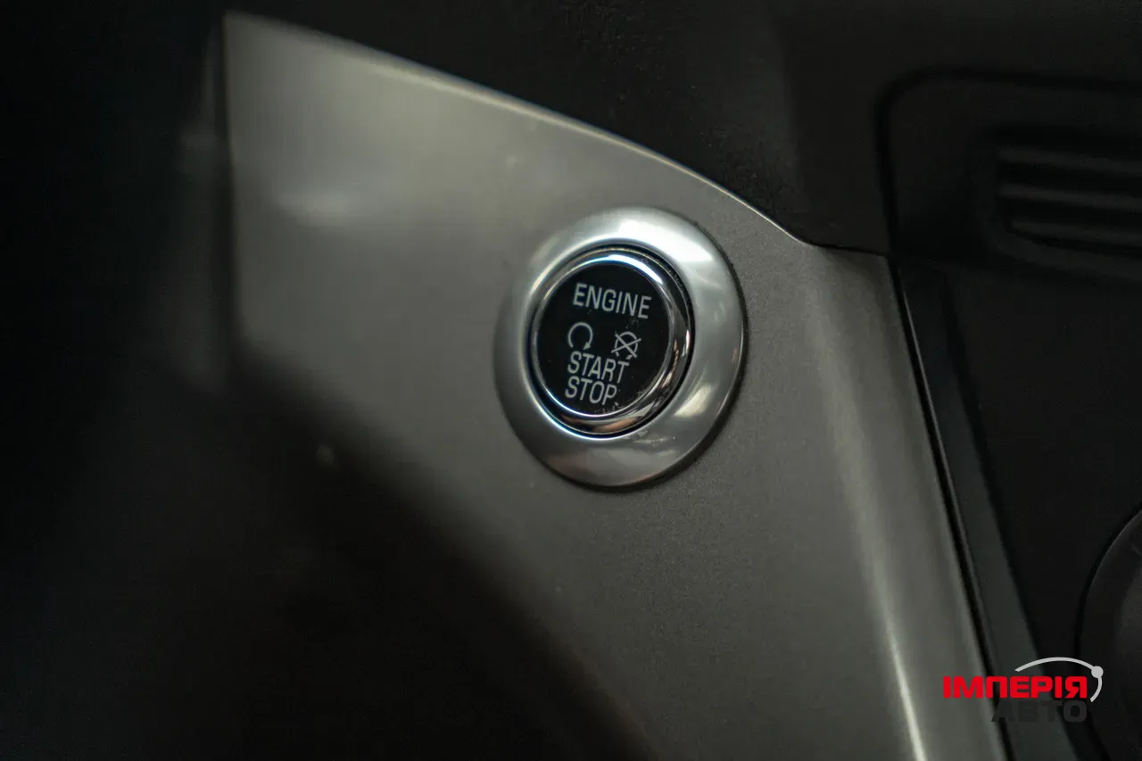 Ford Kuga - фото 24