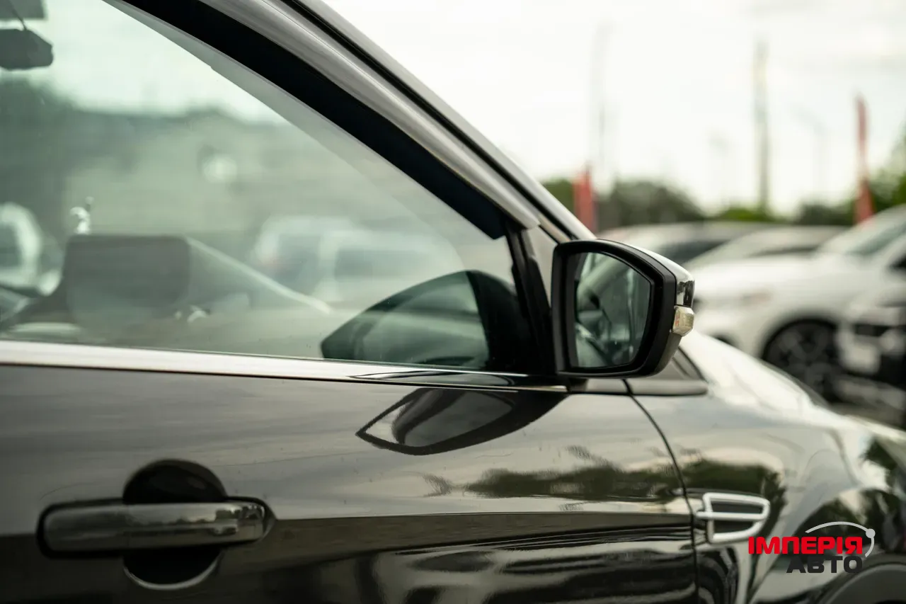 Ford Kuga - фото 14