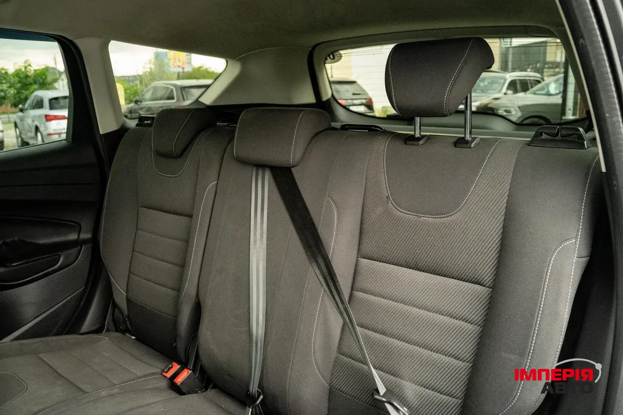 Ford Kuga - фото 34