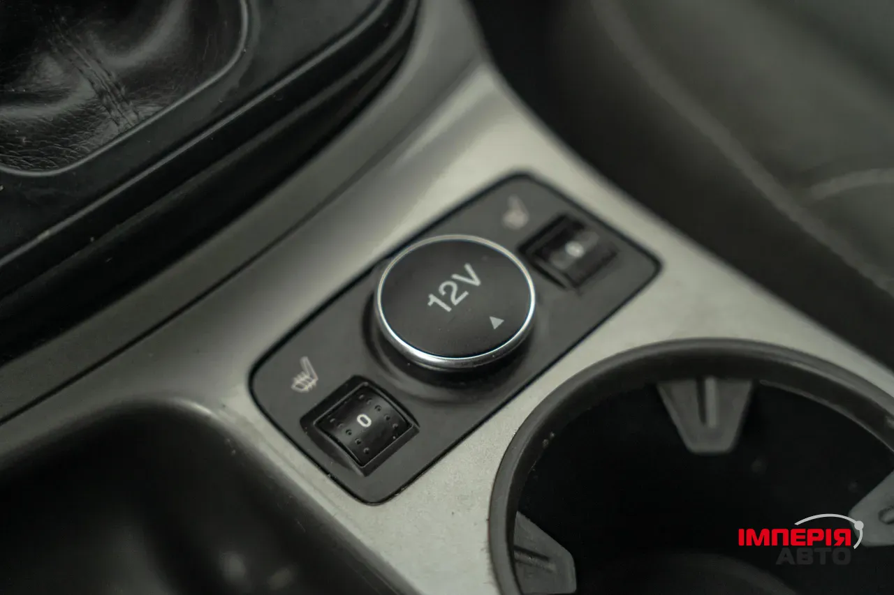 Ford Kuga - фото 29