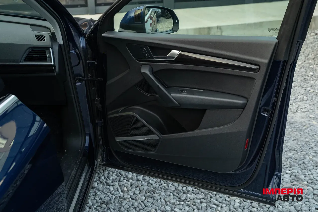 Audi Q5 - фото 32