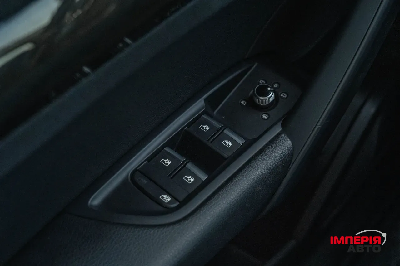 Audi Q5 - фото 15