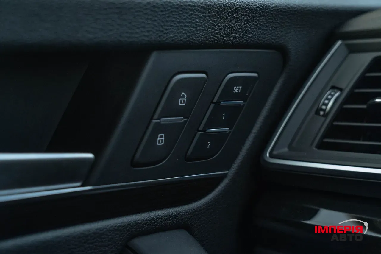 Audi Q5 - фото 14