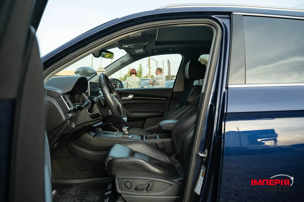 Audi Q5 - фото 12
