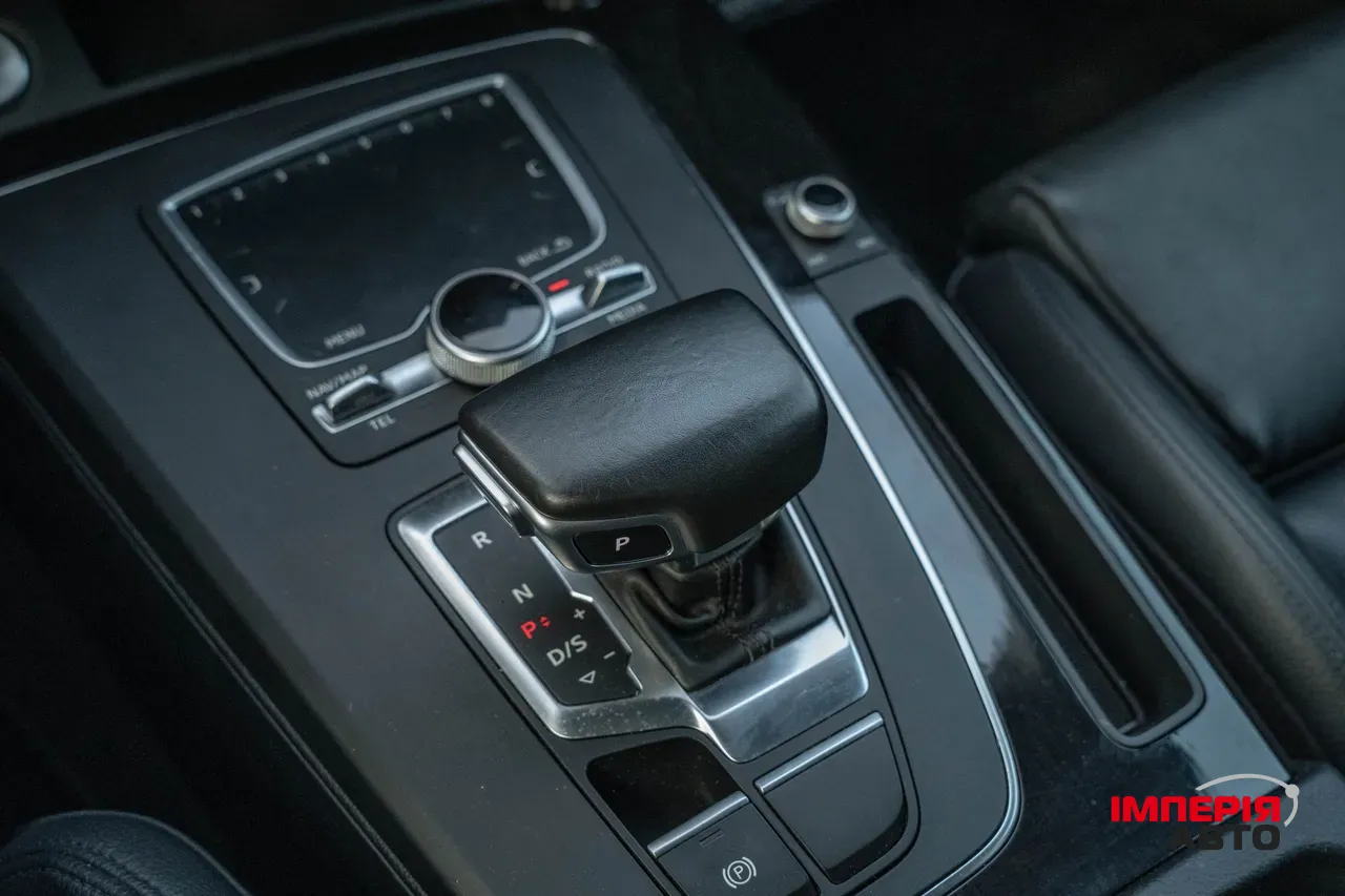 Audi Q5 - фото 26