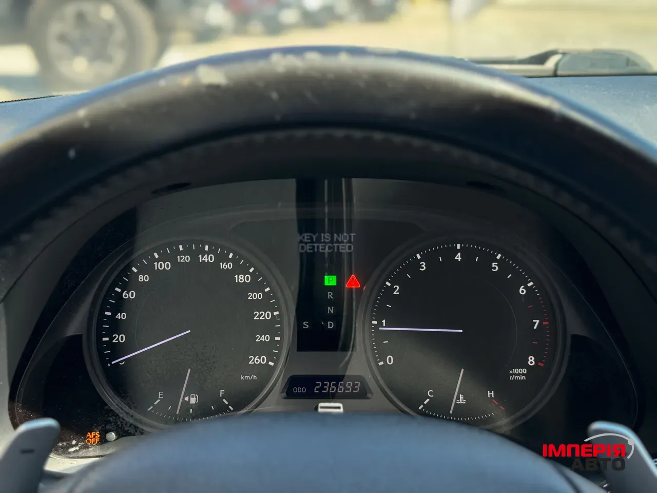 Lexus IS - фото 13