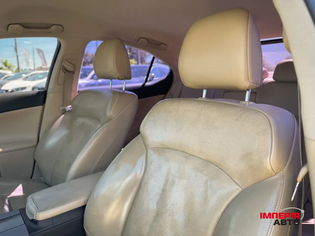 Lexus IS - фото 16