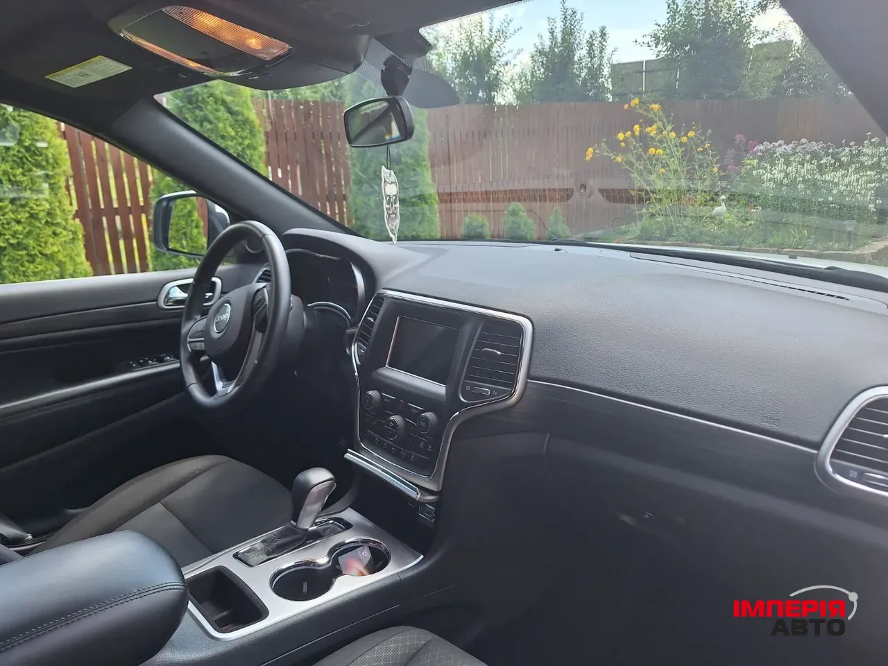 Jeep Grand Cherokee - фото 9