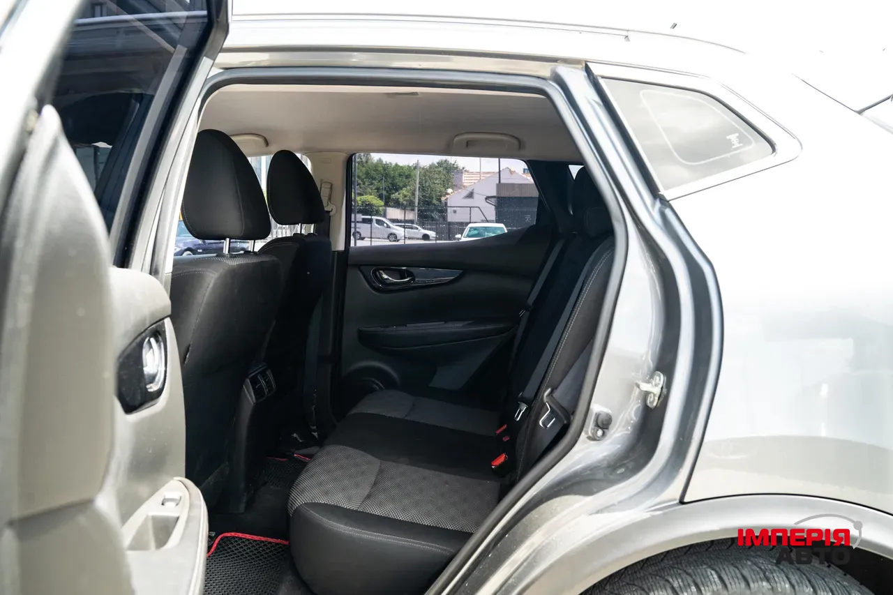 Nissan Rogue Sport - фото 31