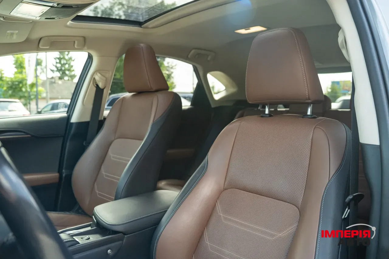 Lexus NX - фото 46